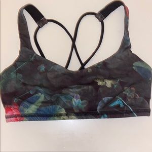 Lululemon sports bra size 2
